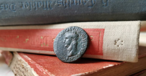 Germanicus-Münzen aus dem antiken Rom: Bube? Dame? Römer! As! | MDM-Blog
